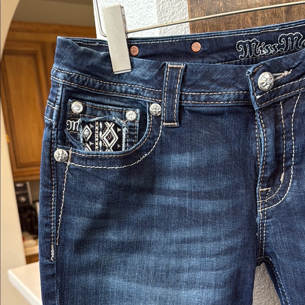 Miss Me Mid Rise Easy Boot Curvy Fit Jeans - Picture 3 of 11
